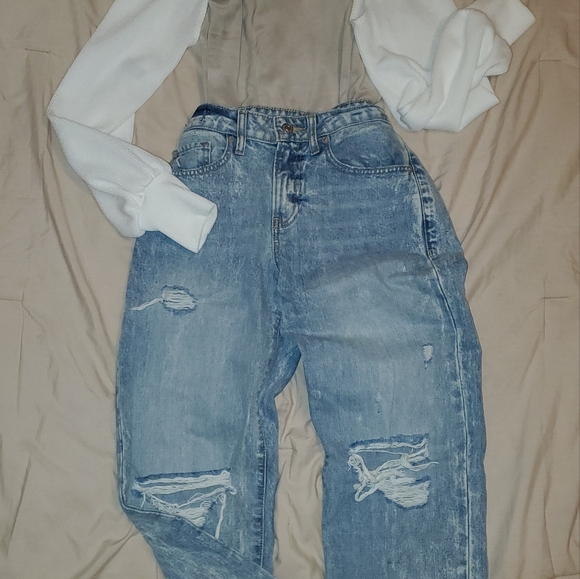 Express Jeans - Picture 3 of 6